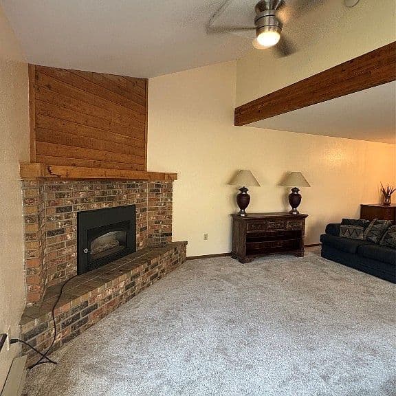 10 Gallatin Dr APT C photo 3