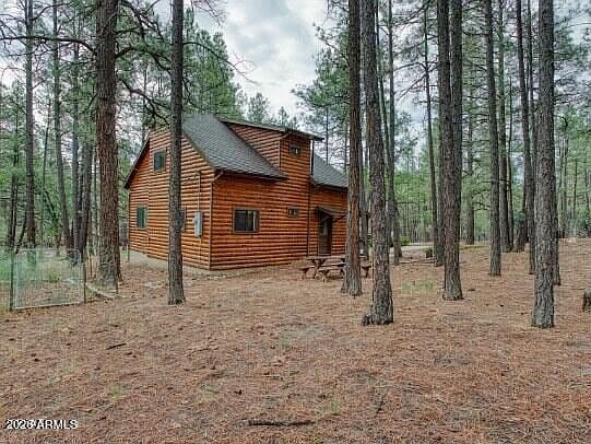 5522 FOREST Drive photo 2