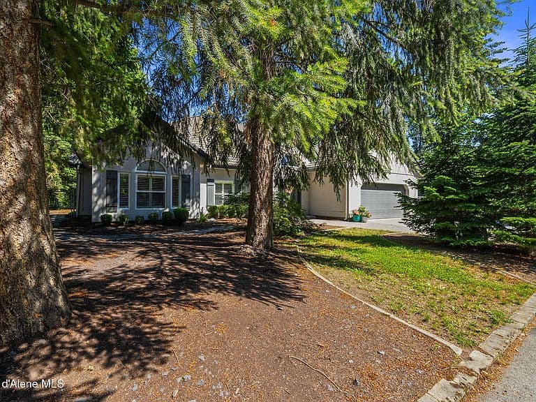 396 S Riviere Ct photo 3