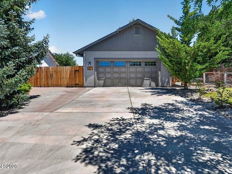 145 Carlene Dr photo 1