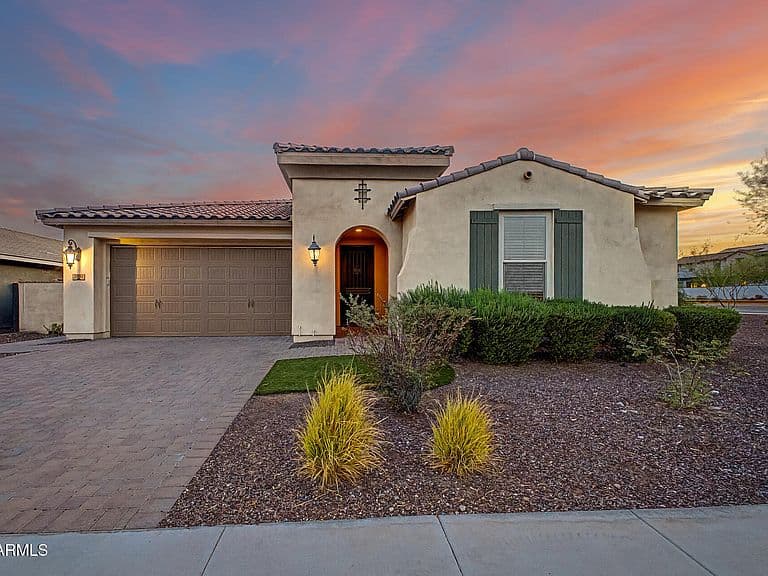 2792 N ACACIA Way photo 1