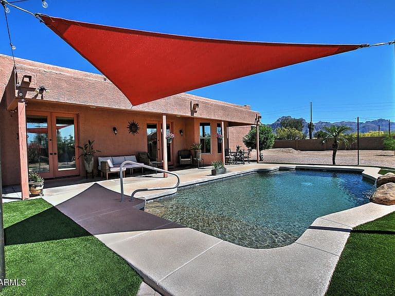1111 E SUPERSTITION Boulevard photo 4