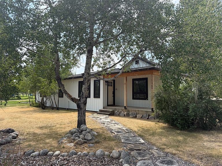 360 W River Rd photo 4