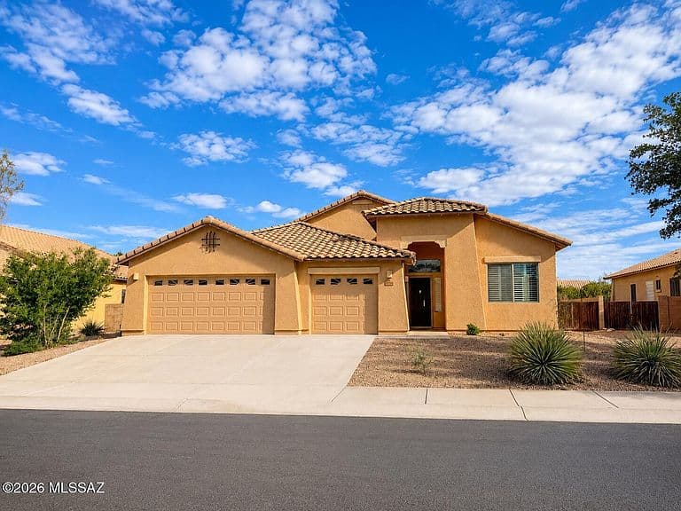 11530 W Minneola Dr photo 1
