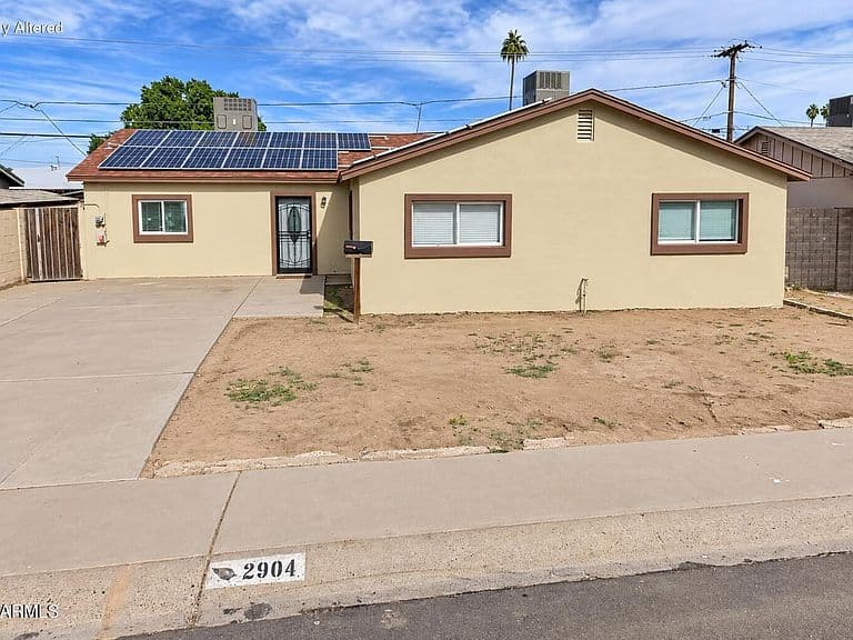 2904 W CACTUS Road photo 1