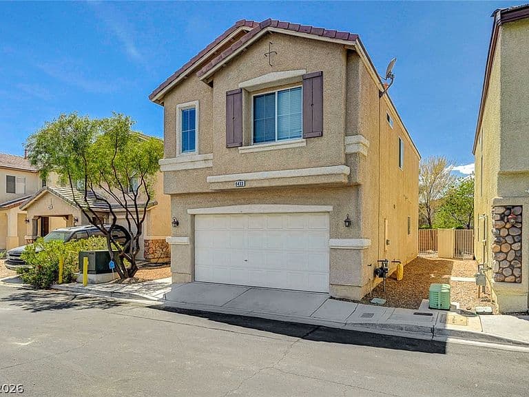 8433 Spencer Canyon St photo 3