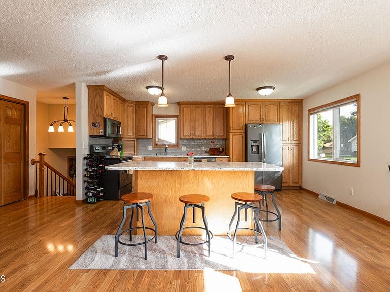 1524 Omaha Dr photo 4