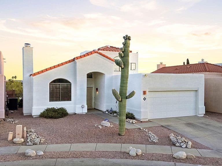 1237 W Paintbrush Pl photo 4