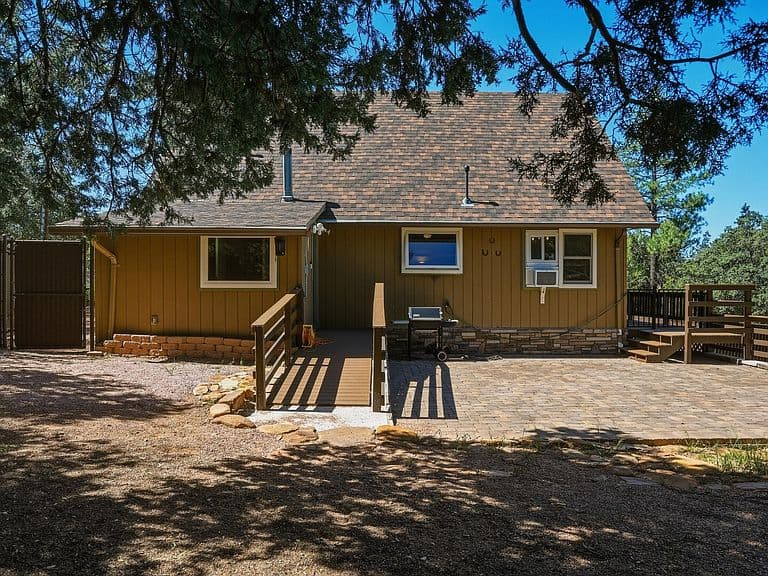 8076 W Lufkin Dr photo 4