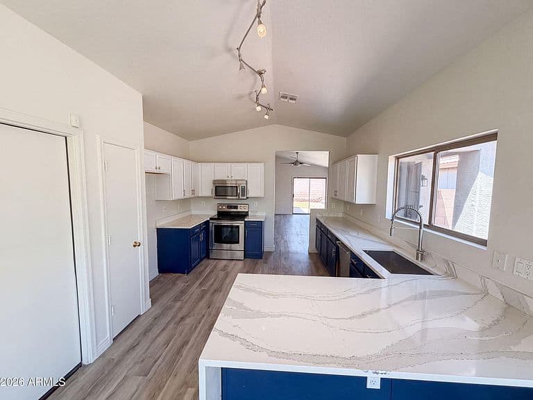 3428 W VIA DEL SOL Drive photo 2
