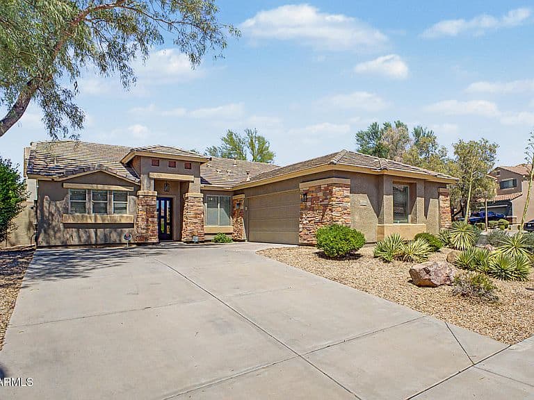 4038 E EXPEDITION Way photo 4