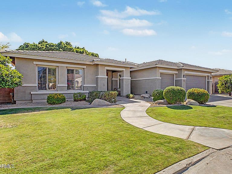 1512 N ROBIN Lane photo 1