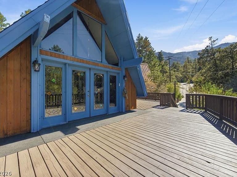 4065 Mont Blanc Way photo 2