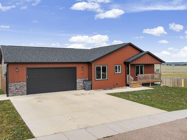 24020 Bridle Ridge Rd photo 1