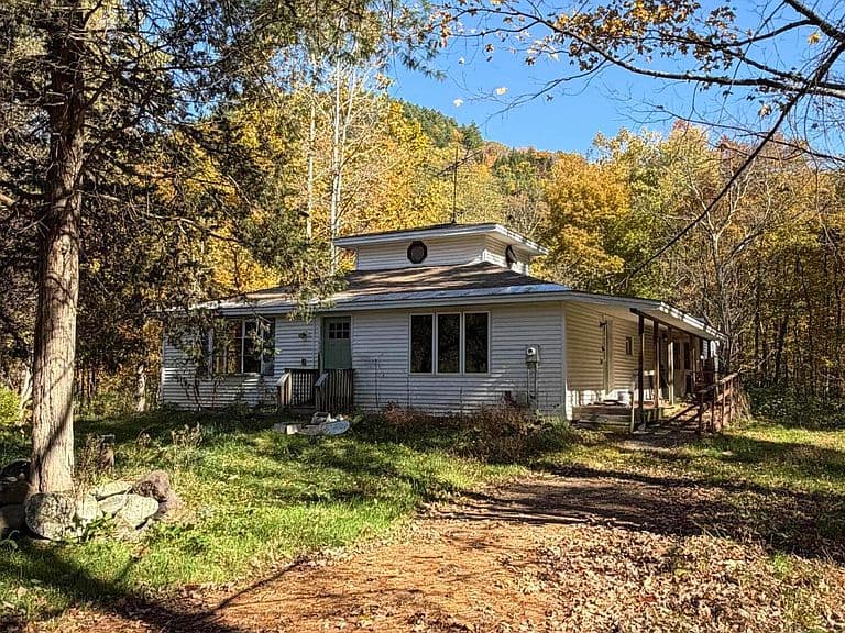 13 Bentley Way photo 1