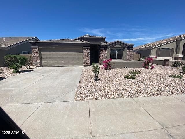 742 E DRAGON SPRINGS Drive photo 1