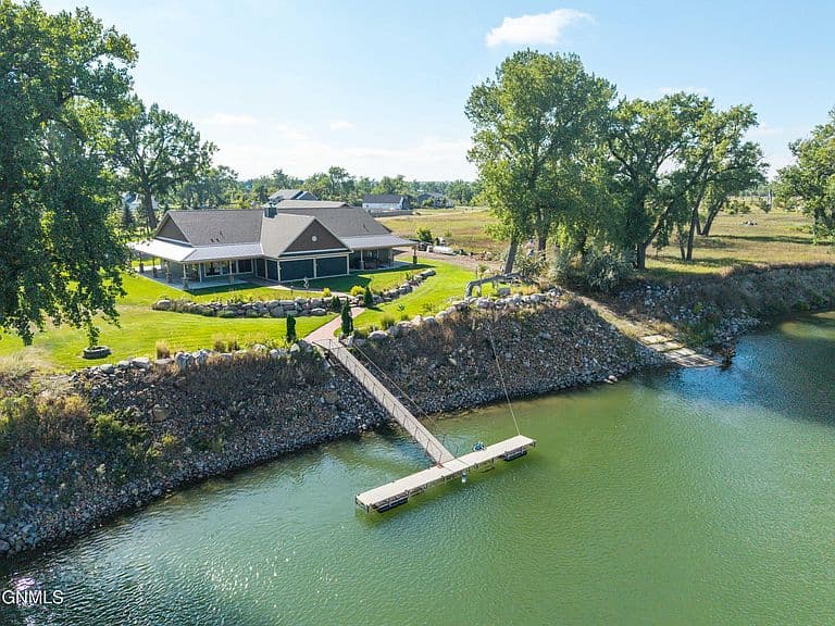 3228 River Place Dr N photo 3