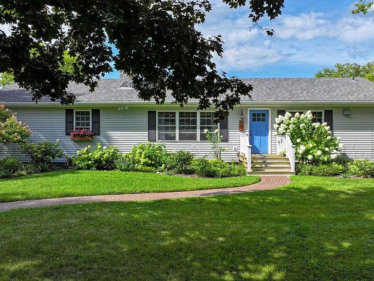 922 Happy Valley Road photo 2