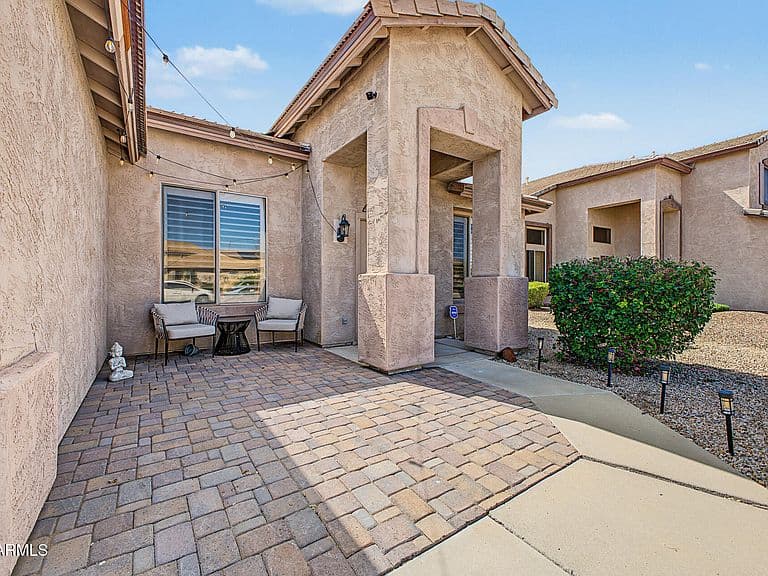 9247 W SALTER Drive photo 4