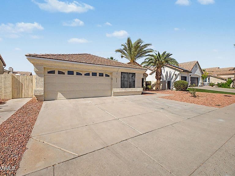 6722 W PIUTE Avenue photo 3