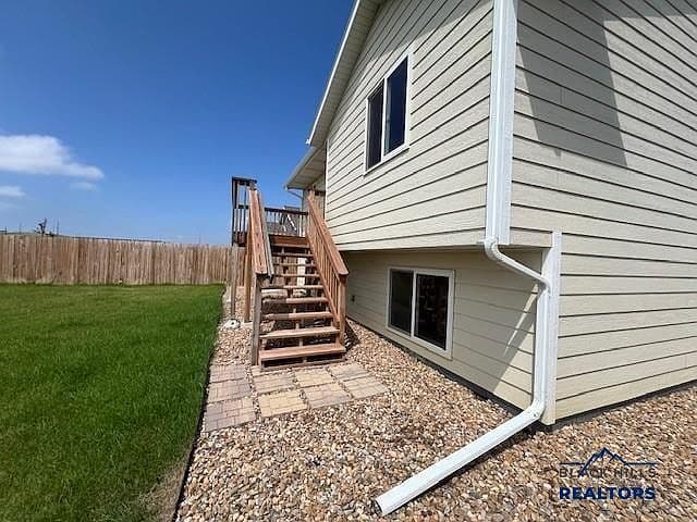 427 Diamond Ridge Blvd photo 5