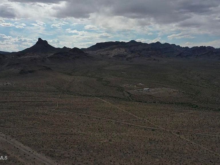 6600 W Oatman Highway photo 2