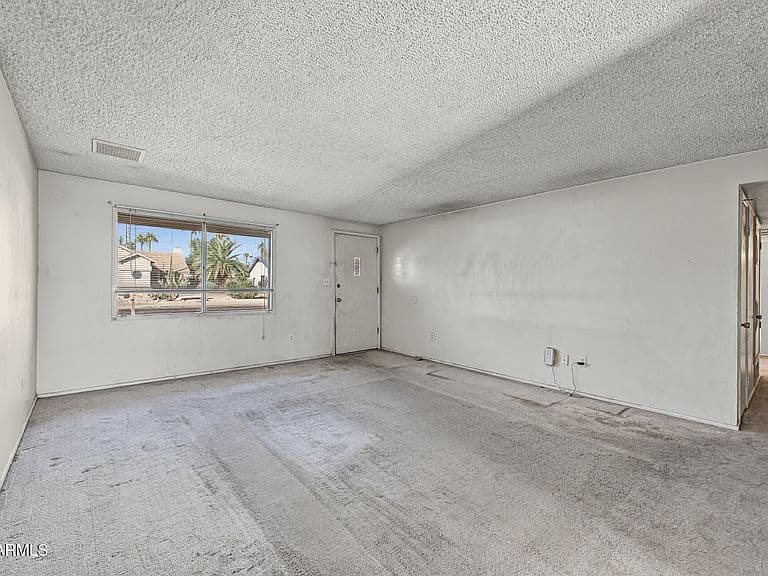 3773 E ACOMA Drive photo 4