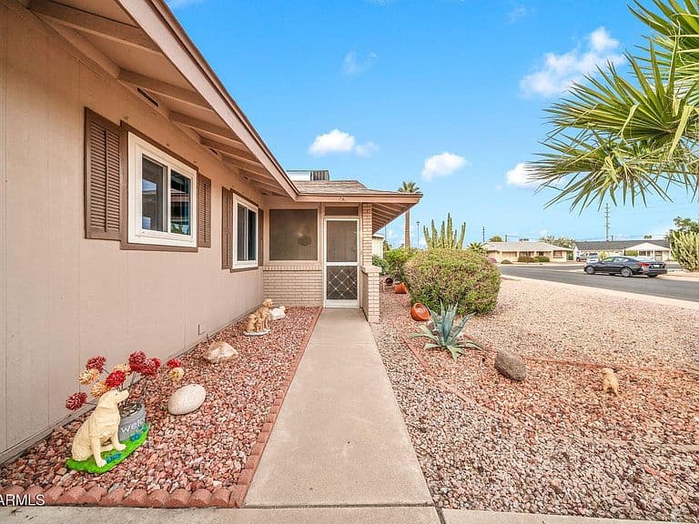 11438 N BALBOA Drive photo 2