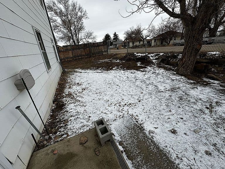 1228 Main St photo 2