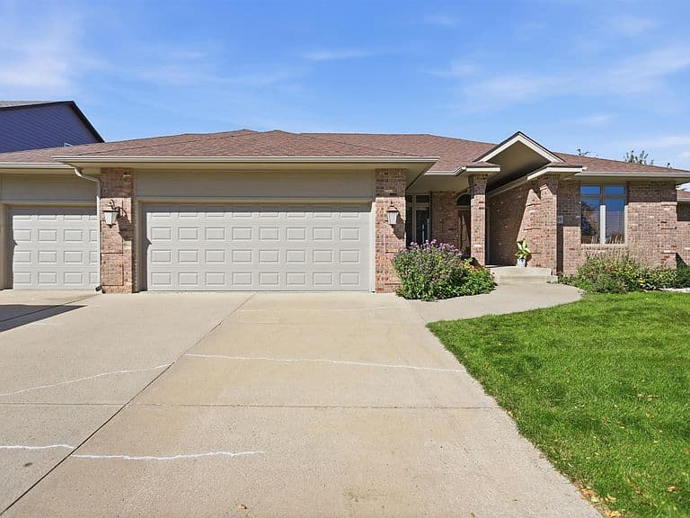 5409 S Seabrook Cir photo 3
