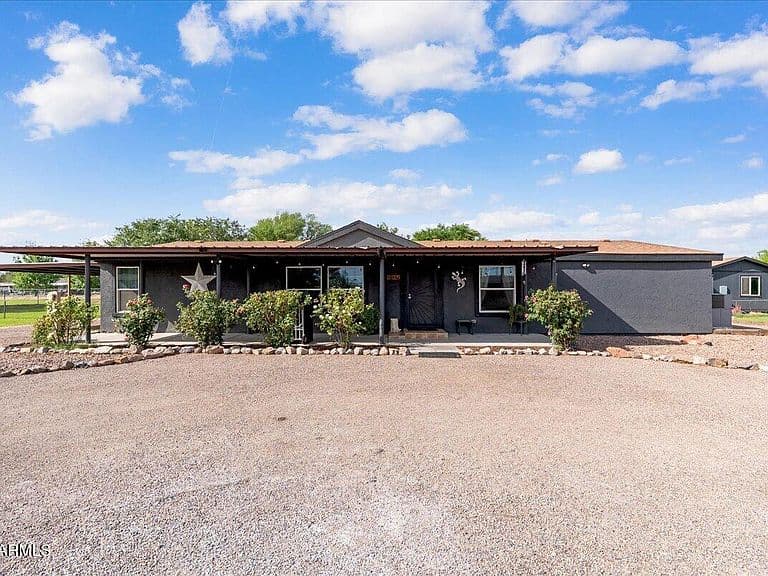 19532 W PRIMROSE Lane photo 2