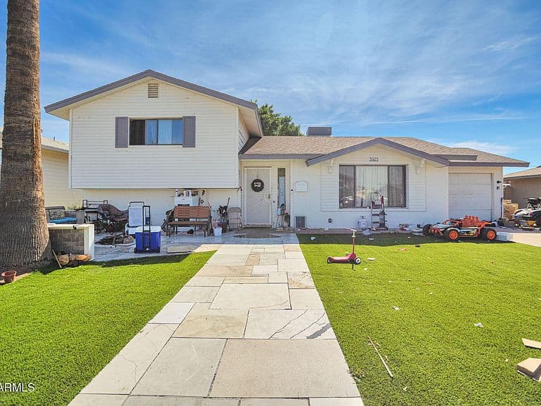 3925 W SAN JUAN Avenue photo 2