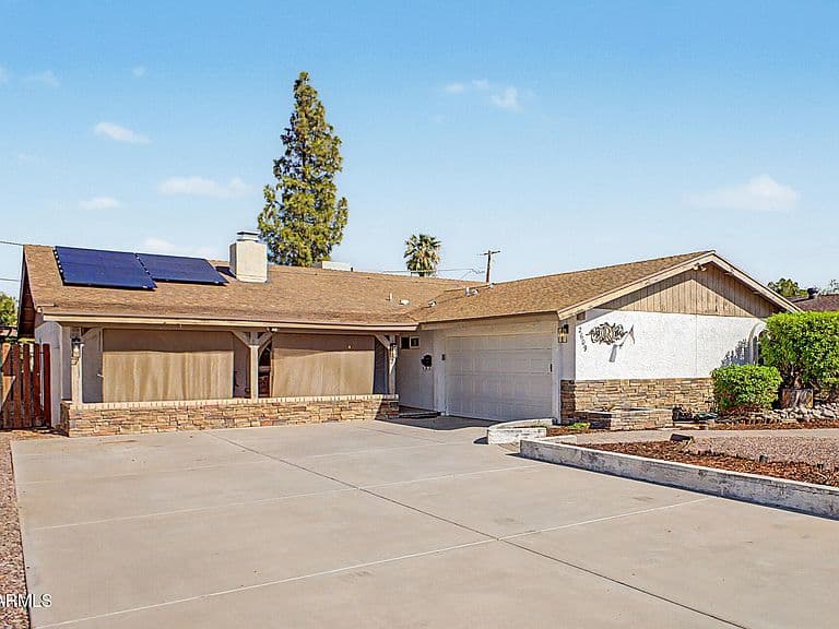 2609 N 49TH Place photo 4