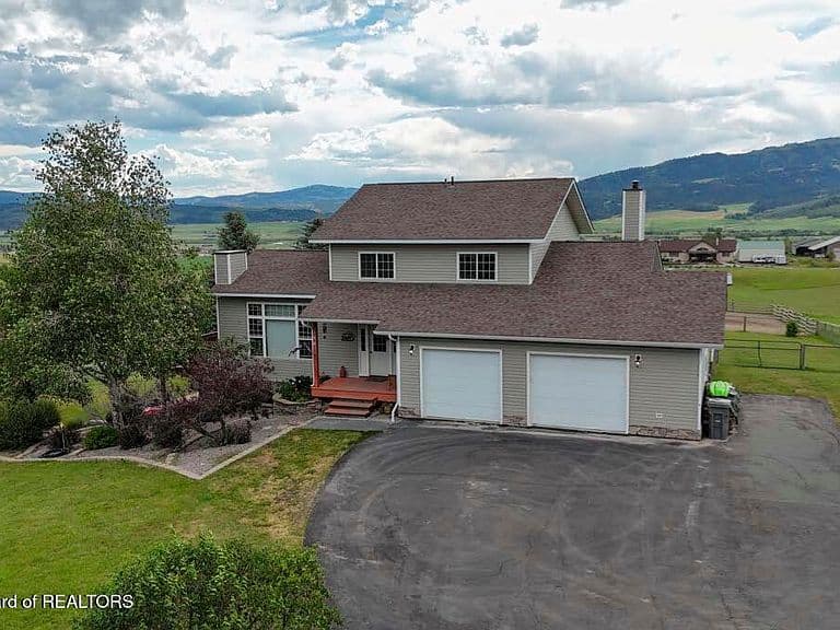 190 Lariat Dr photo 5