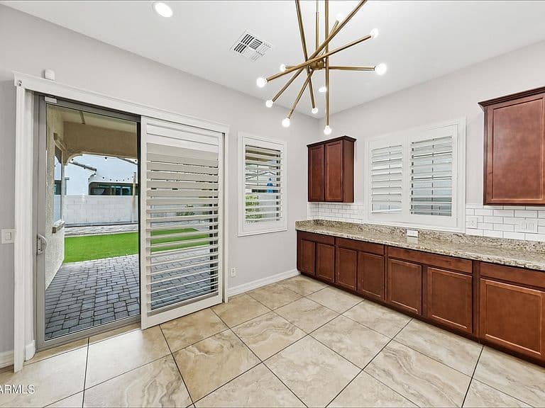 2913 E EBONY Drive photo 5