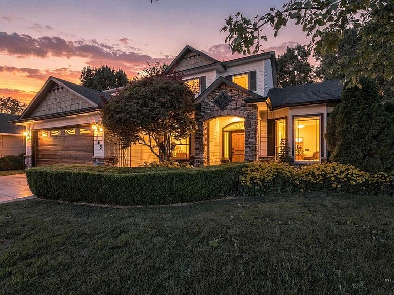 2336 E Summer Dawn Dr photo 3