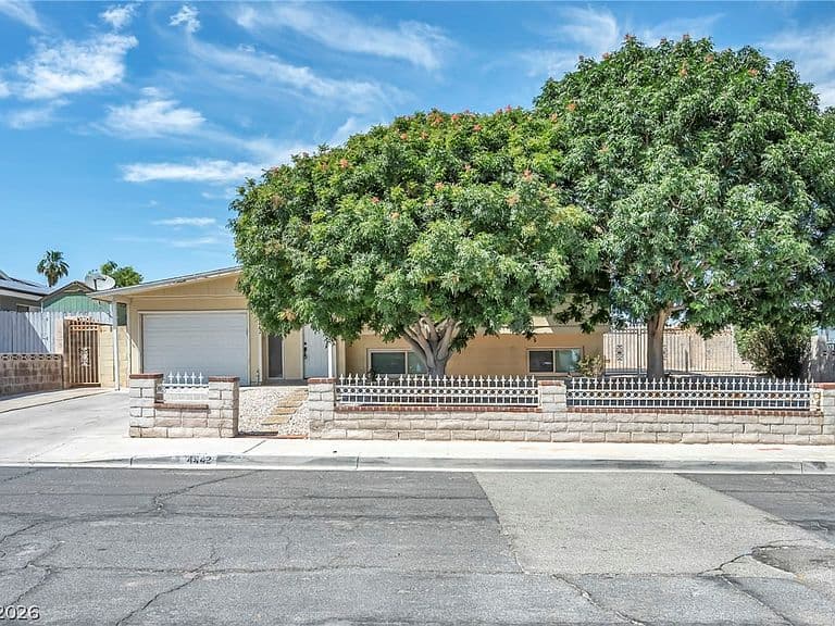 4442 El Cebra Way photo 2