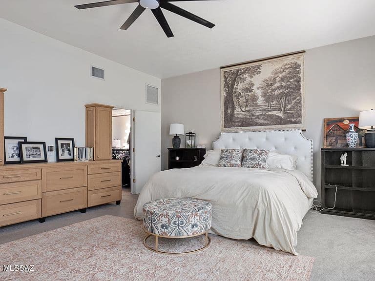 5781 E Paseo Cimarron photo 4