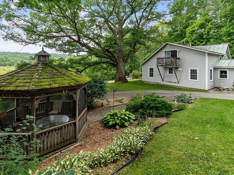 1840 McConnell Road photo 2