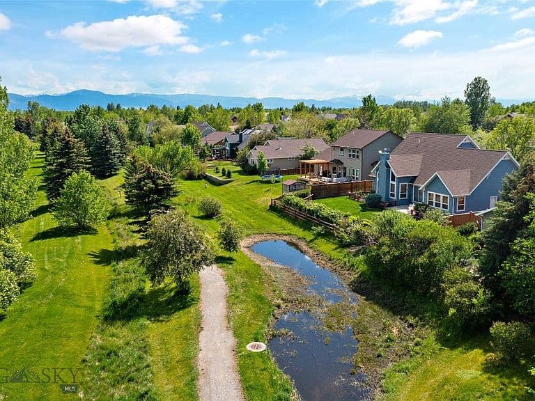 1234 Hunters Way photo 4