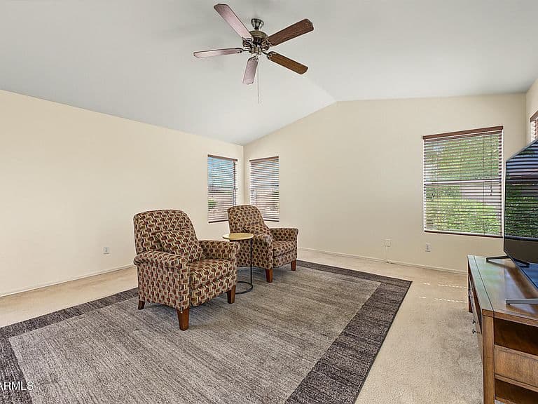 434 W MENDOZA Circle photo 4