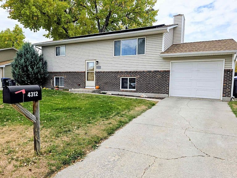 4312 Ocean Loop photo 2