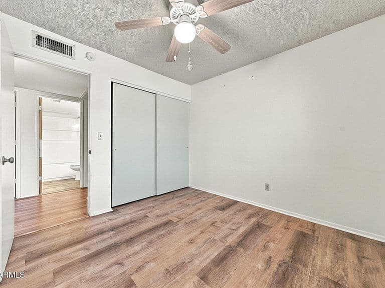 10809 W CAMPBELL Avenue photo 5
