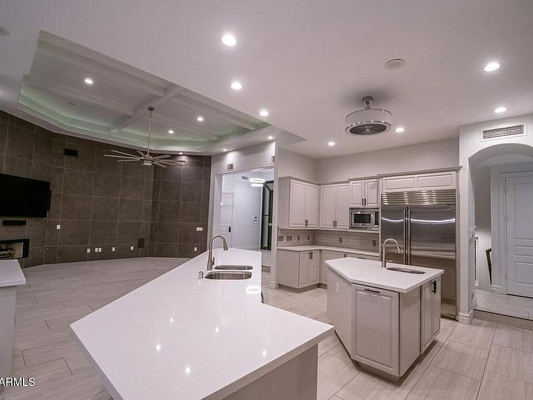 1232 W Sunrise Place photo 3