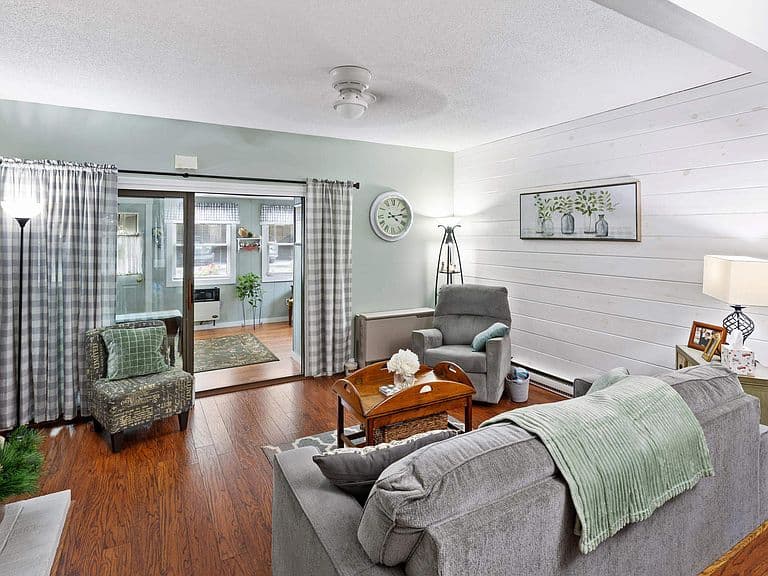 23 Wrisley Court photo 4