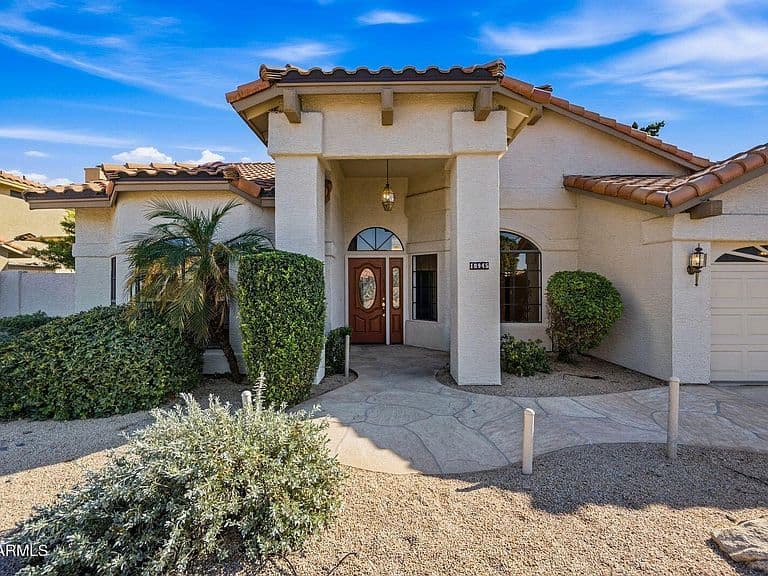 10945 W Bermuda Drive photo 3
