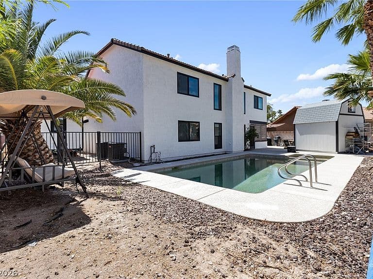 343 Banuelo Dr photo 2