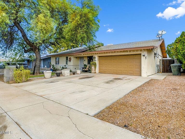 3010 W VILLA RITA Drive photo 1