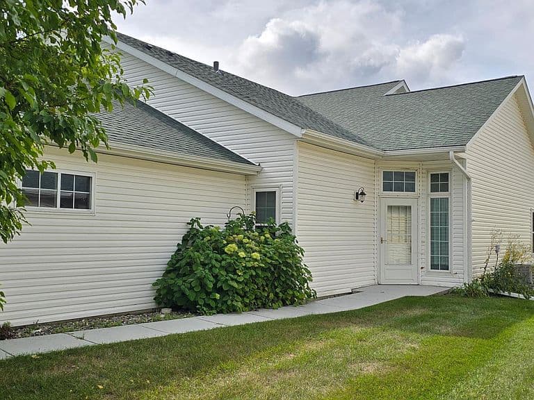 3345 38th St S photo 2