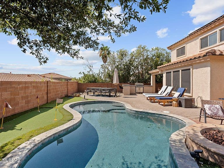10196 N Nine Iron Dr photo 1